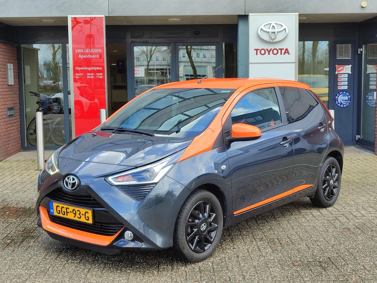 Toyota Aygo X - X-JBL 5-DEURS CLIMA APPLE/ANDROID JBL-AUDIO CAMERA LED LM-VELGEN BLUETOOTH PRIVACY GLASS - AutoWereld.nl