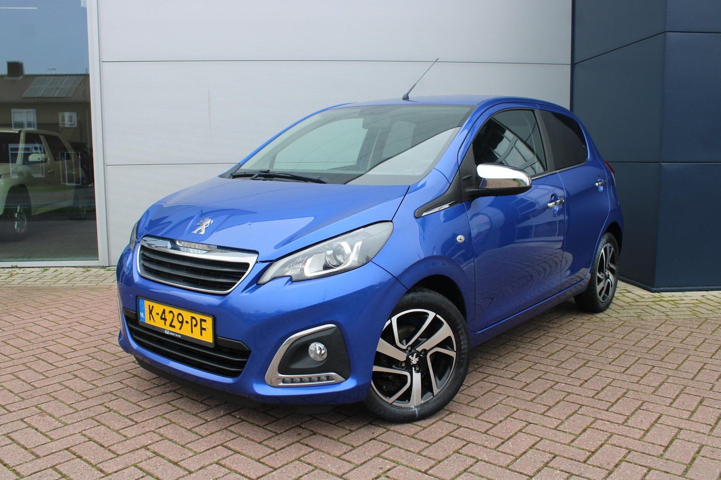 Peugeot 108 - 1.0 e-VTi Allure 5-drs Airco/ECC Camera Carplay 1e eigenaar dealer onderhouden - AutoWereld.nl