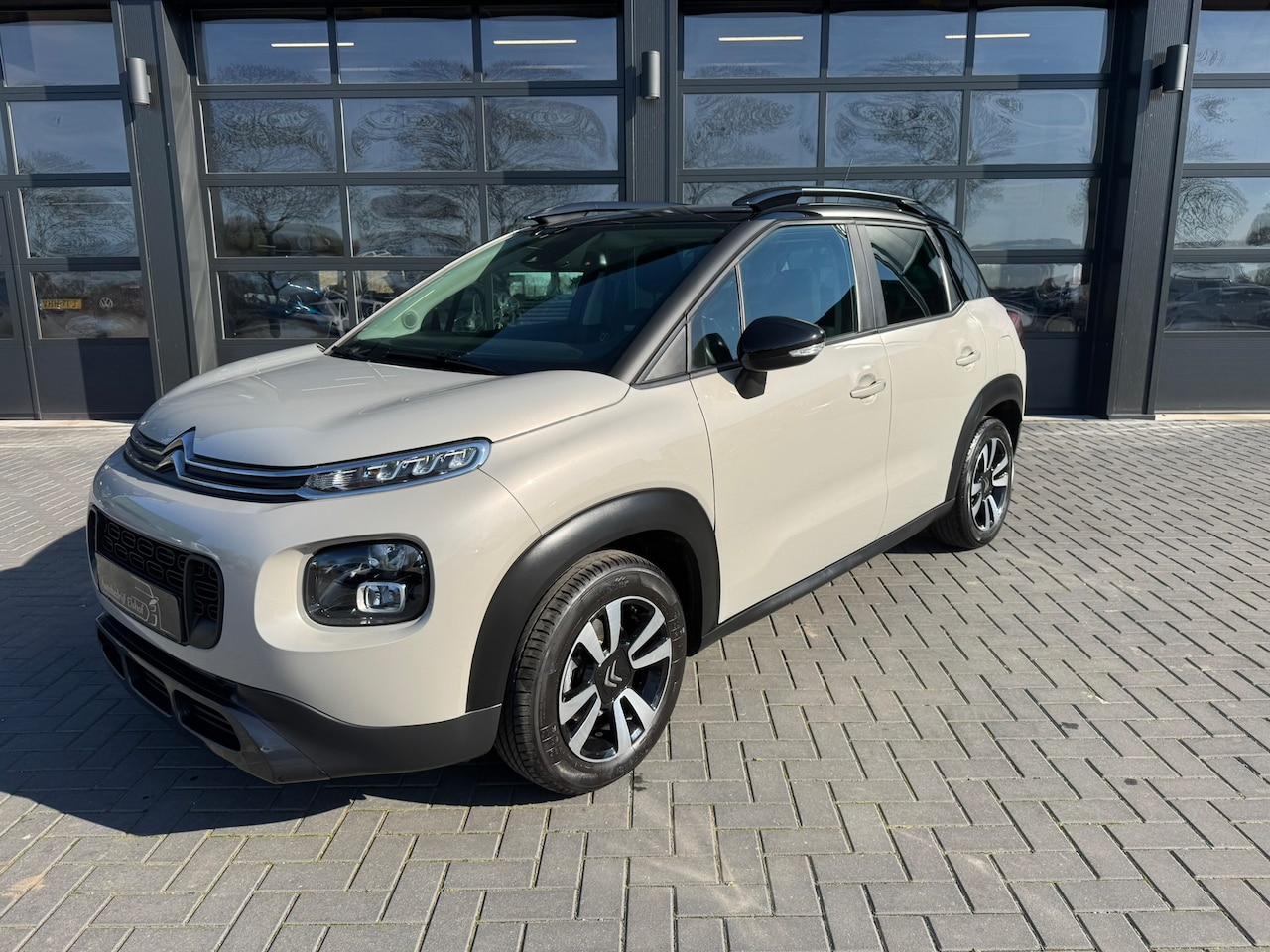 Citroën C3 Aircross - 1.2 PureTech Live / Carplay / Camera - AutoWereld.nl