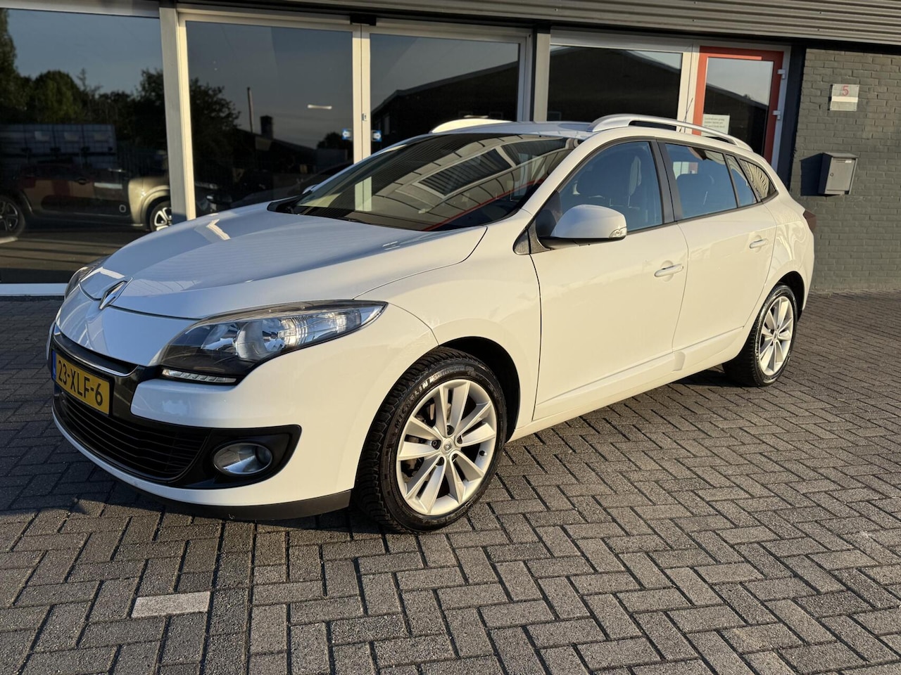Renault Mégane Estate - 1.5 dCi Dynamique 1.5 dCi Dynamique - AutoWereld.nl