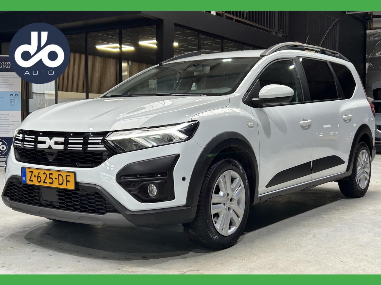 Dacia Jogger - 1.0 TCe 100 ECO-G Expression 7 PERSOONS I NAVI + CAMERA I ORG.NL + NAP + DEALER O.H. - AutoWereld.nl
