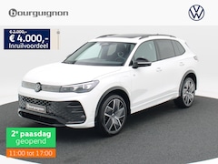 Volkswagen Tiguan - 1.5 eHybrid R-Line Edition 204 PK | Trekhaak | 360 Camera | LED Matrix | Black Style | Ada