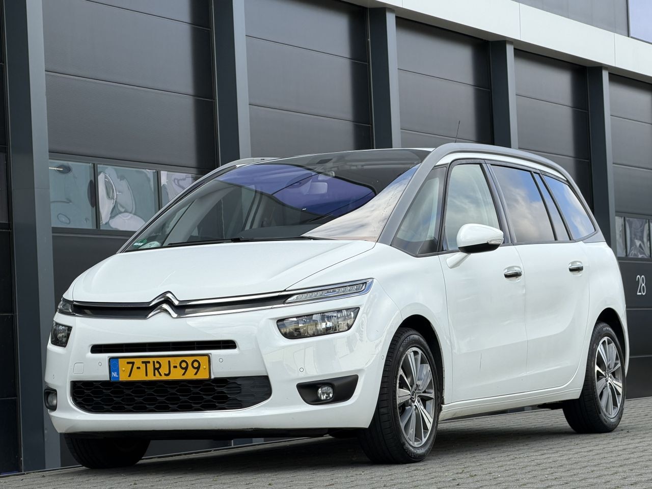 Citroën C4 Picasso - 1.6 HDi Navi Camera 7-PERS - AutoWereld.nl