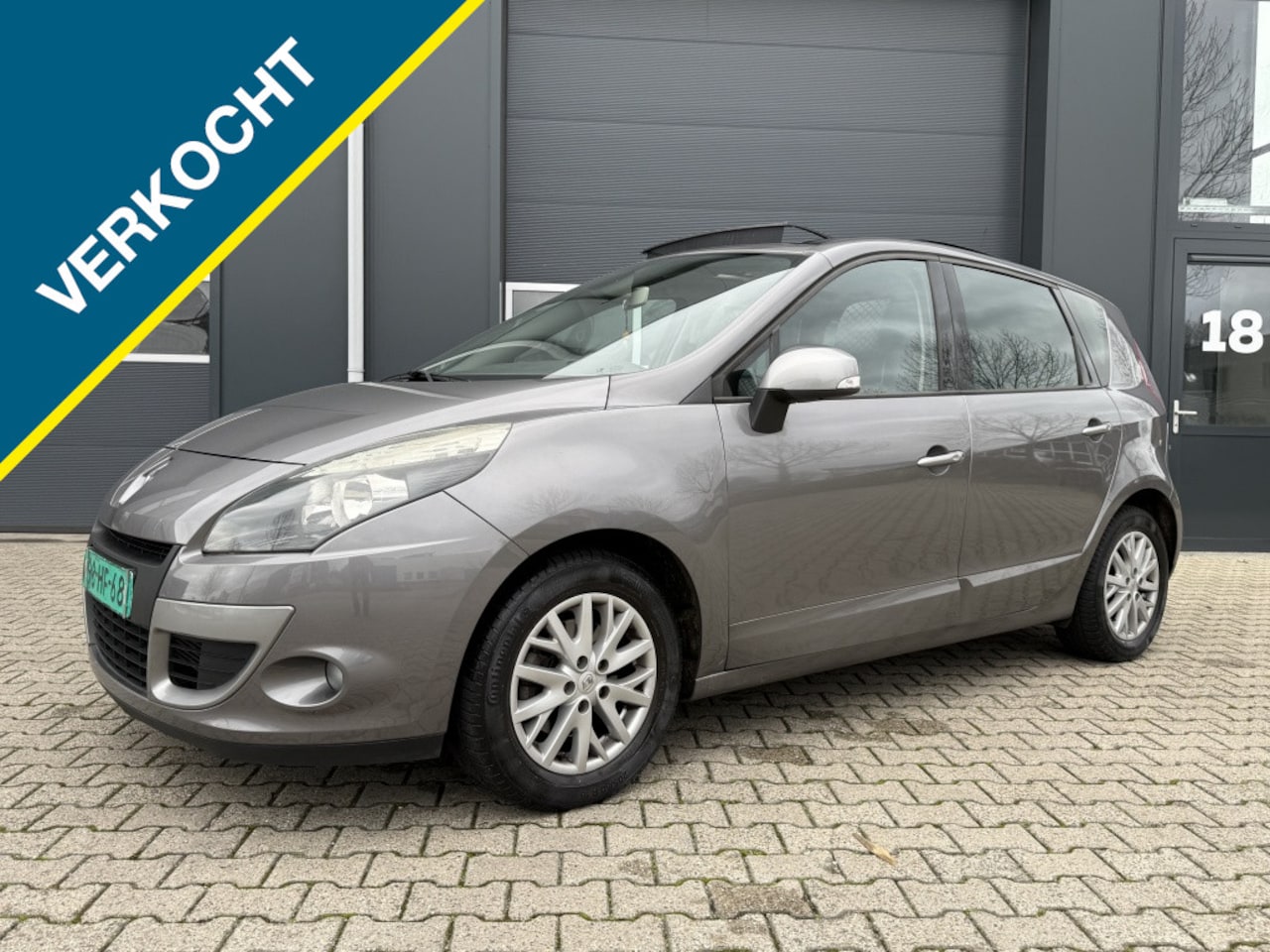 Renault Scénic - 1.4 TCE Parisienne PANO trekh nette auto - AutoWereld.nl