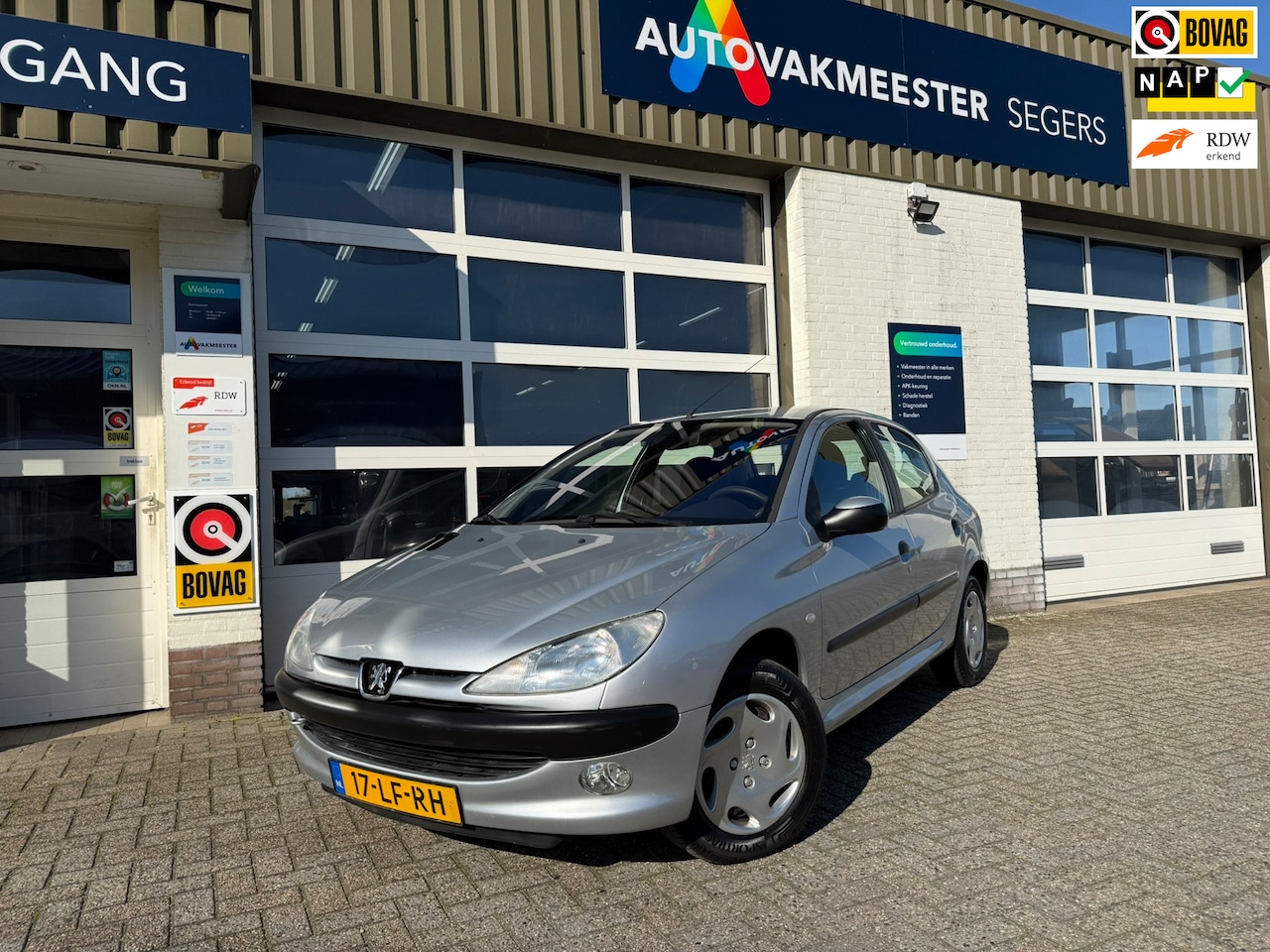 Peugeot 206 - 1.6-16V Gentry|Automaat|Airco|NAP| - AutoWereld.nl