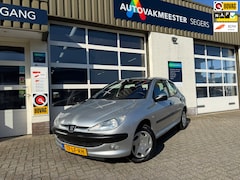 Peugeot 206 - 1.6-16V Gentry|Automaat|Airco|NAP|
