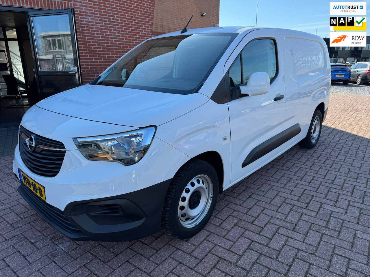 Opel Combo - 1.5D L2H1 Edition 1.5D L2H1 Edition, Euro 6, Maxi, PDC, Inbouw, Sortimo, - AutoWereld.nl