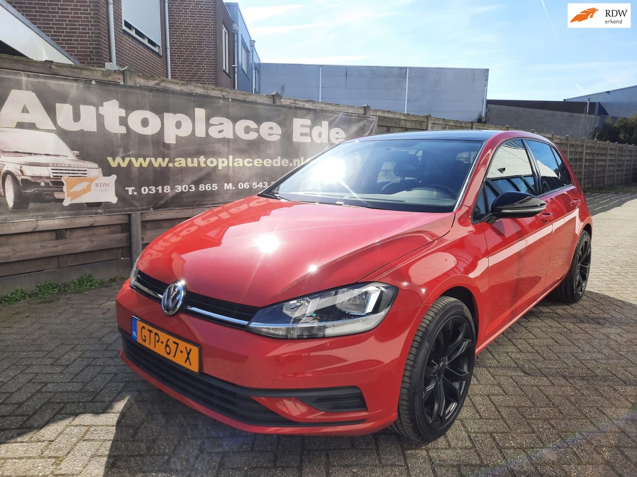 Volkswagen Golf - 1.0 TSI Trendline SPORT GROOT SCHERM BJ 2018 - AutoWereld.nl