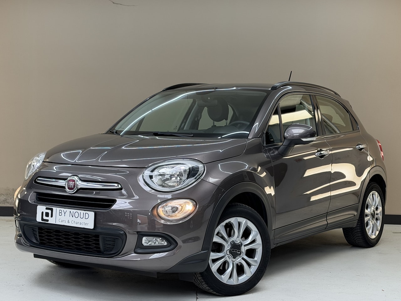 Fiat 500 X - 1.6 PopStar 1.6 PopStar, 110Pk, 2015, 2de Eigenaar, Origineel Nederlands, Trekhaak, Climate control, C - AutoWereld.nl