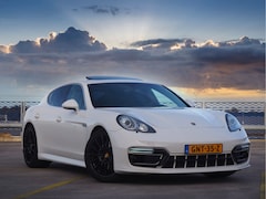 Porsche Panamera - 4.8 4S
