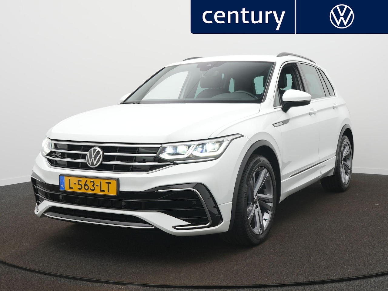 Volkswagen Tiguan - 1.5 TSI R-Line DSG / Camera / Virtual / Adap. Cruise / Climate - AutoWereld.nl