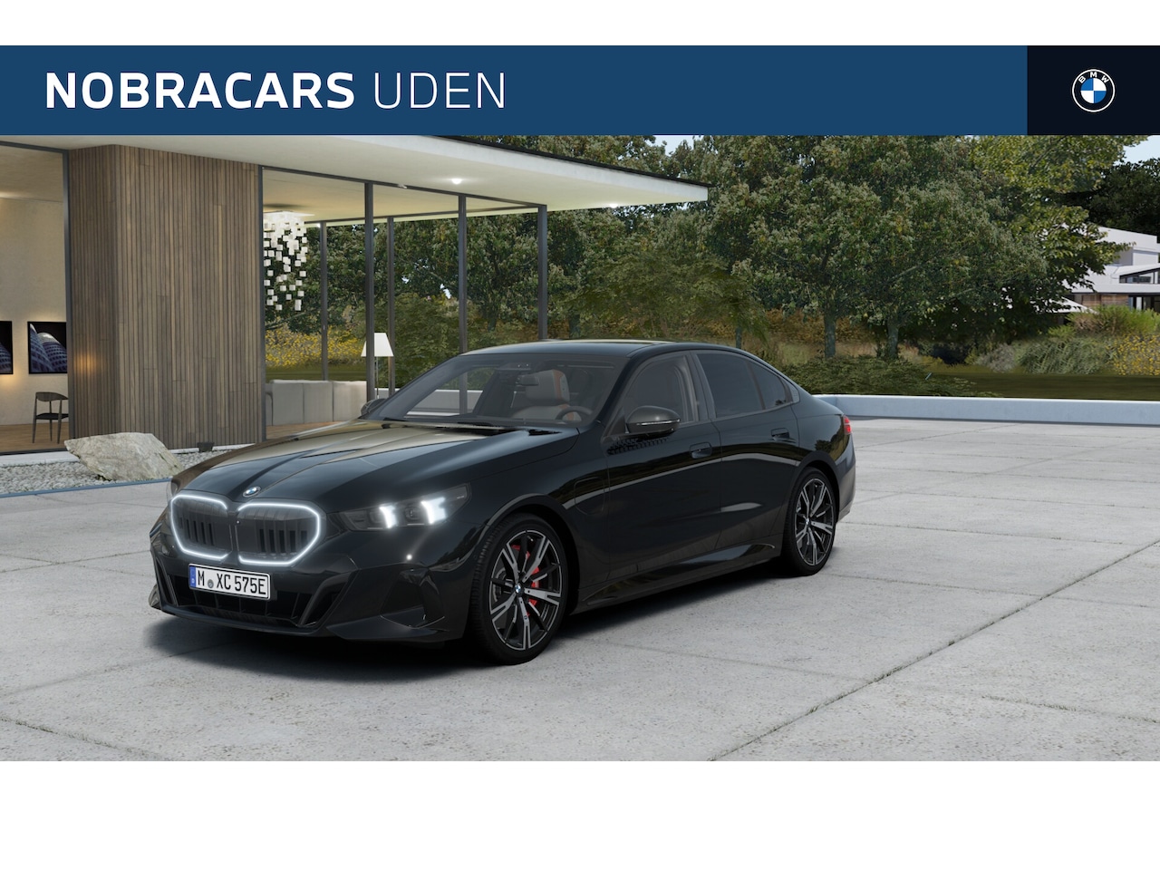 BMW 5-serie - 550e xDrive M Sport Automaat / Panoramadak /  Parking Assistant Professional / Comfortstoe - AutoWereld.nl