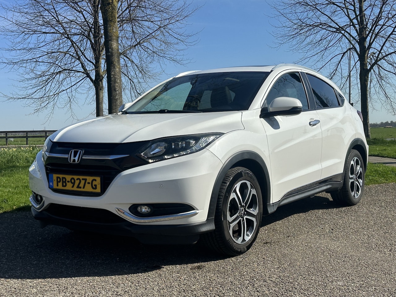 Honda HR-V - 1.5 i-VTEC Executive Full option * Uniek zie advertentie - AutoWereld.nl
