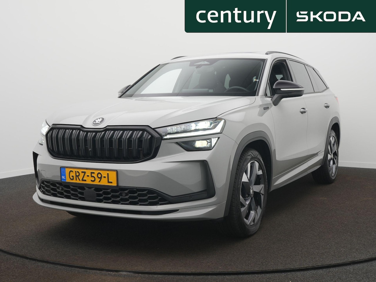 Skoda Kodiaq - 1.5 TSI MHEV Sportline Business 7p Navigatie - 19 Inch - Panoramadak - Camera - Trekhaak - AutoWereld.nl