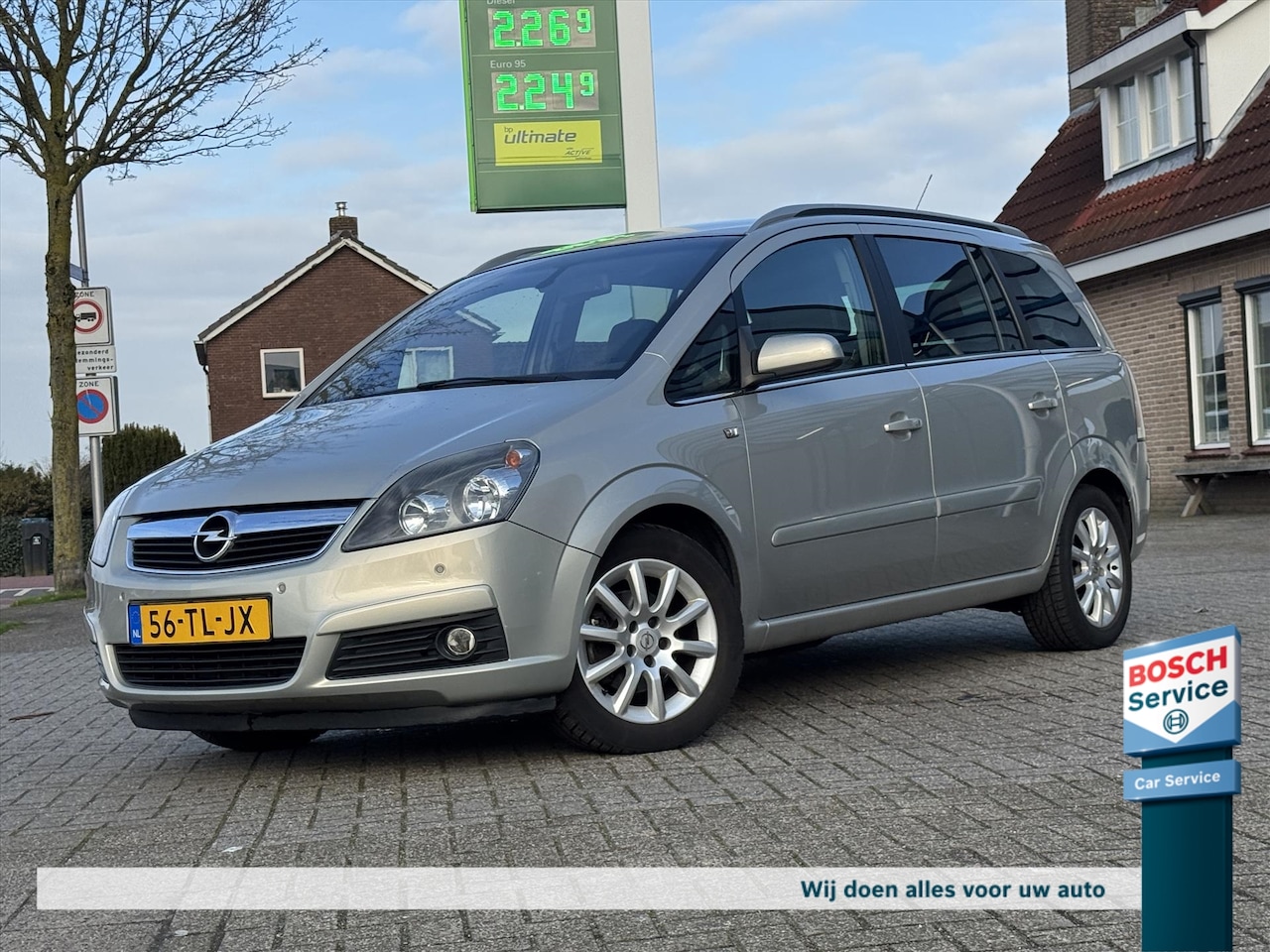 Opel Zafira - 1.8 / Org NL / 7 Persoons / Trekhaak / Clima / Cruise / Lichtmetaal / Apk - AutoWereld.nl