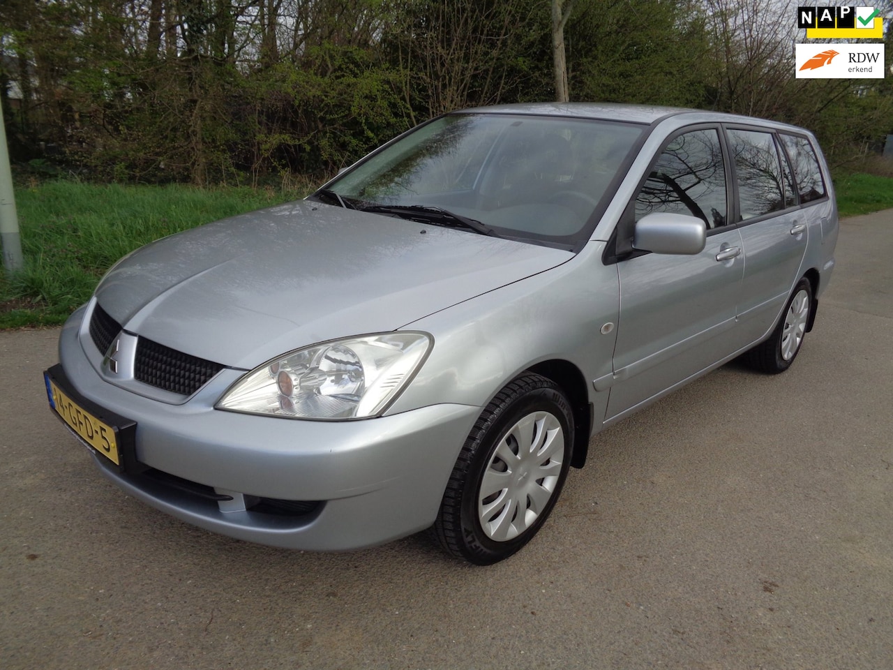 Mitsubishi Lancer Station Wagon - 1.6 Inform Airco! Trekhaak! - AutoWereld.nl