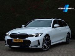 BMW 3-serie Touring - 330e xDrive M Sport Pro | Panoramadak | M Stoelen | BTW auto