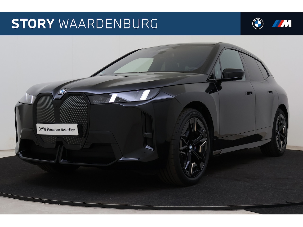 BMW iX - xDrive60 M Sport / Trekhaak / Panoramadak / Comfort Access / Soft-Close / Stoelventilatie - AutoWereld.nl