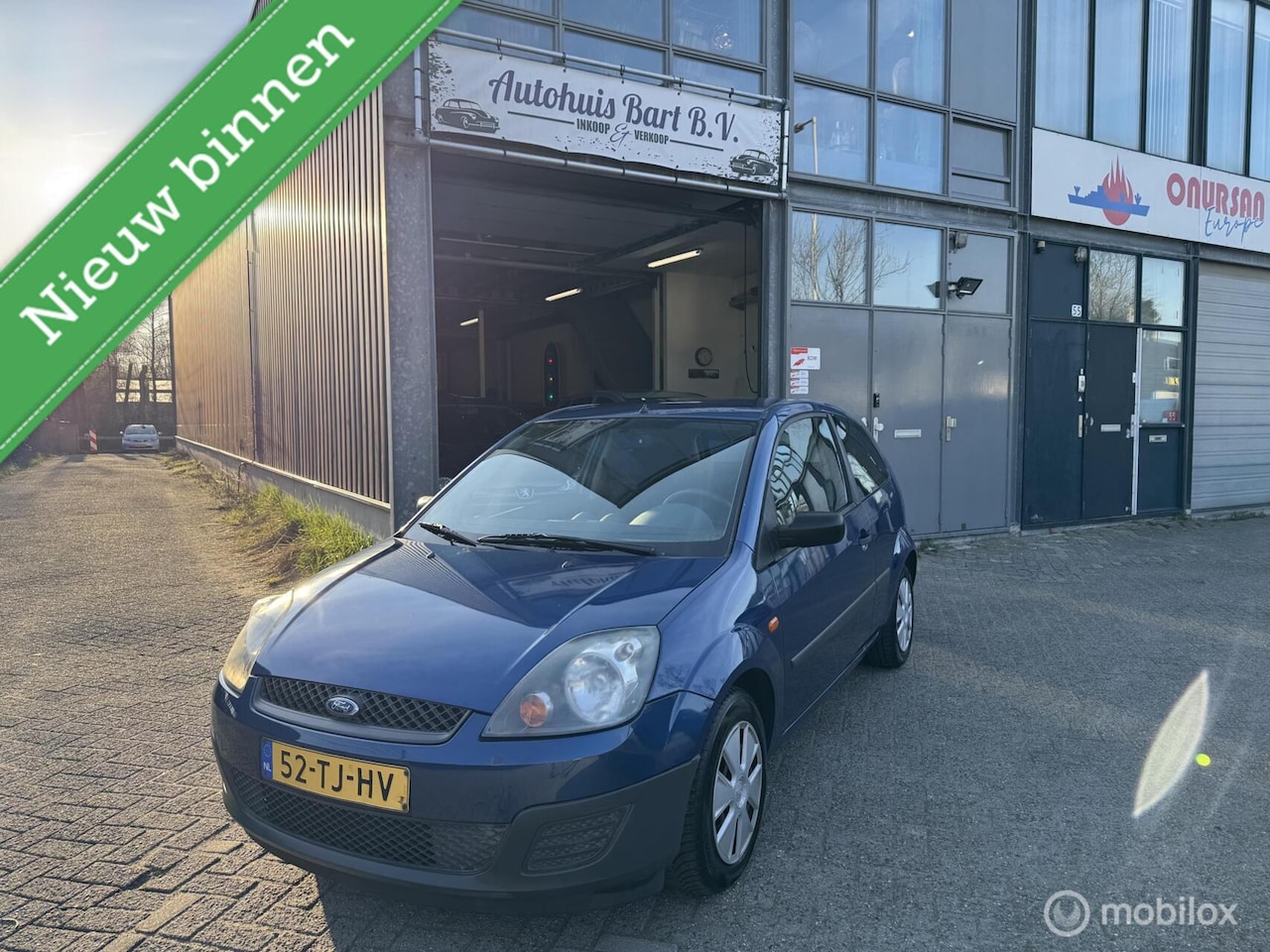 Ford Fiesta - 1.3-8V Ambiente Airco! APK! NAP Logisch! - AutoWereld.nl