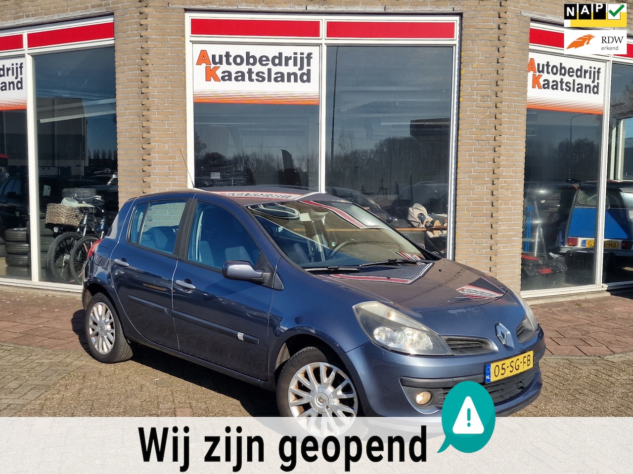 Renault Clio - 1.6-16V Dynamique Luxe - 5 Deurs - Rijdt super - Koopje - AutoWereld.nl