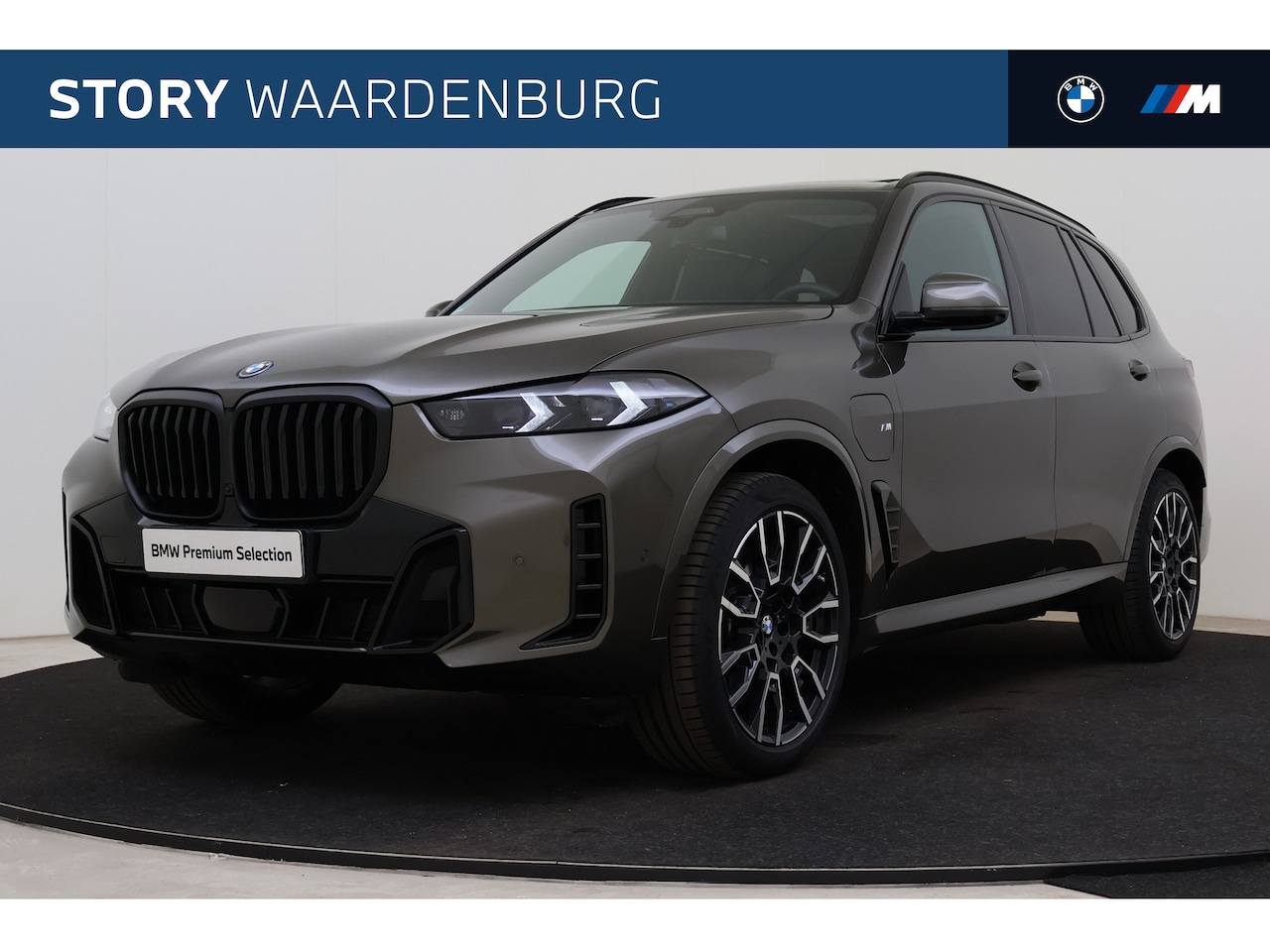 BMW X5 - xDrive50e High Executive M Sport Automaat / Panoramadak / Trekhaak / Comfortstoelen / Soft - AutoWereld.nl