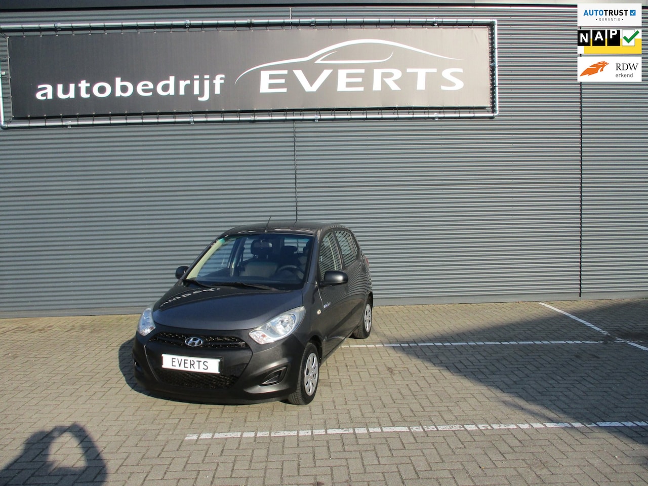 Hyundai i10 - 1.0 Pure stuurbekrachtiging 92037 Km Nap zeer mooie auto goed onderhouden nu scherpe prijs - AutoWereld.nl