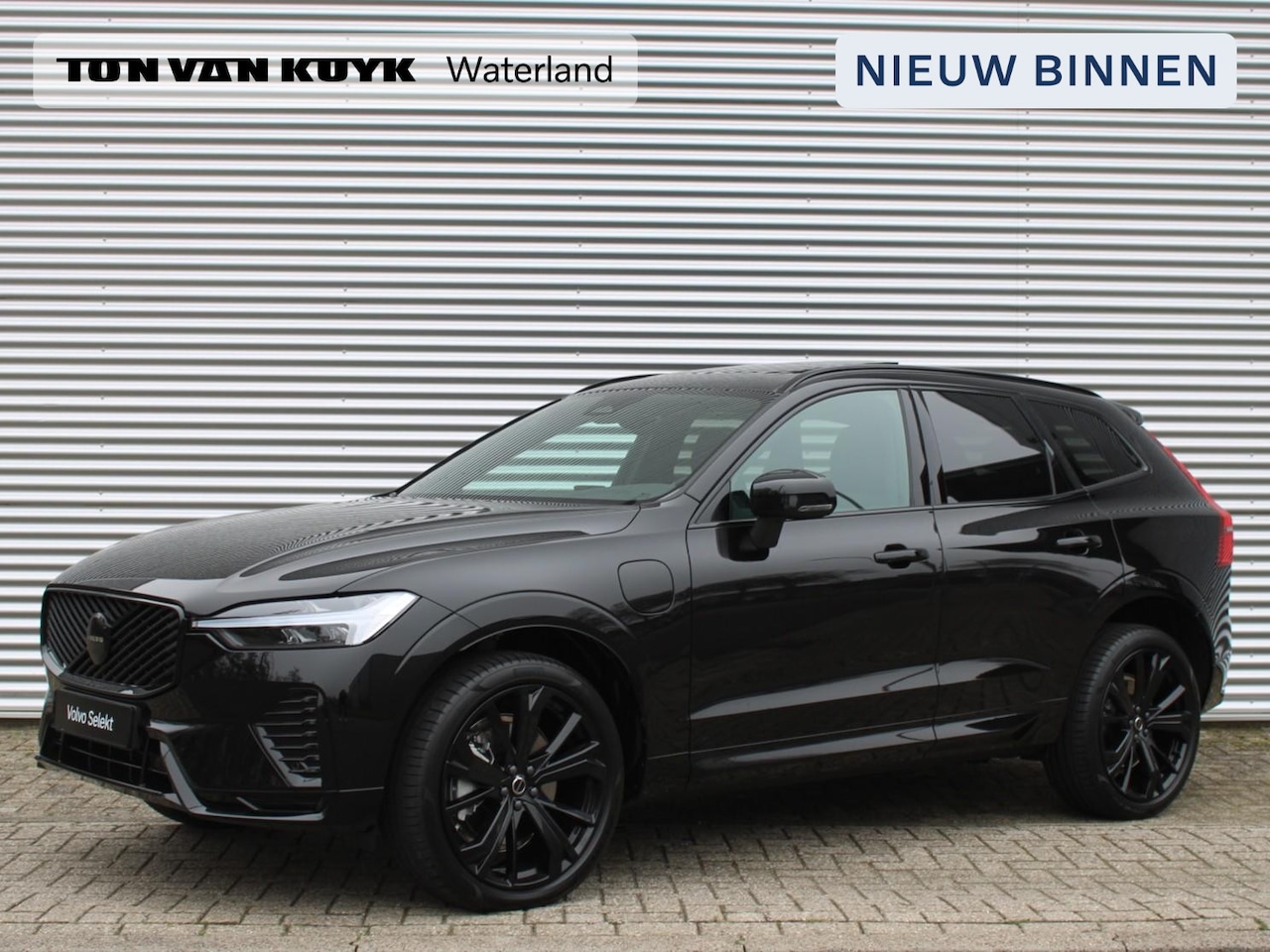 Volvo XC60 - 2.0 T6 Plug-in hybrid AWD Plus Black Edition Automaat / Privacy Glass / 21" velgen / Trekh - AutoWereld.nl