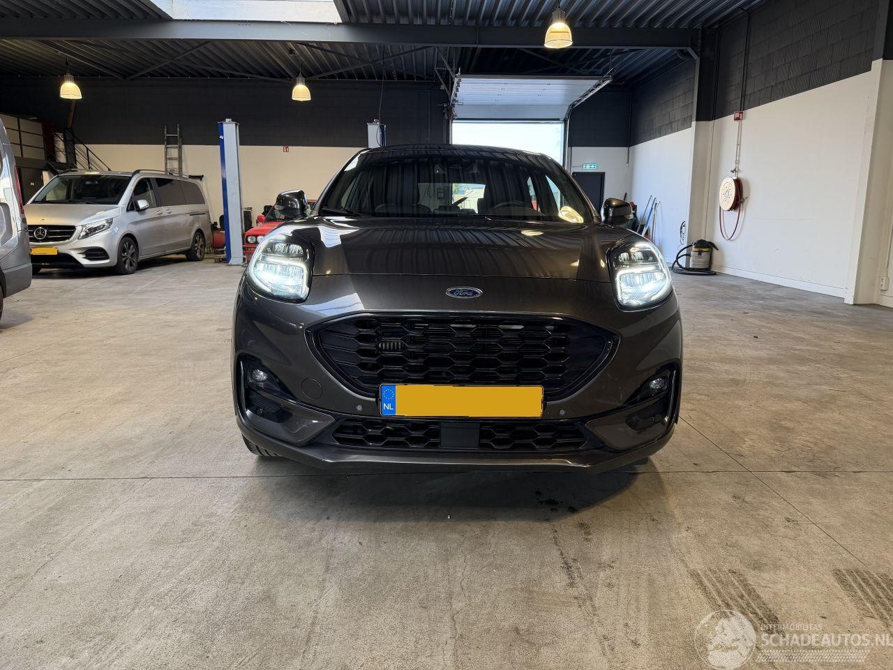 Ford Puma - 1.0 EcoBoost Hybrid ST-Line X 1.0 EcoBoost Hybrid ST-Line X