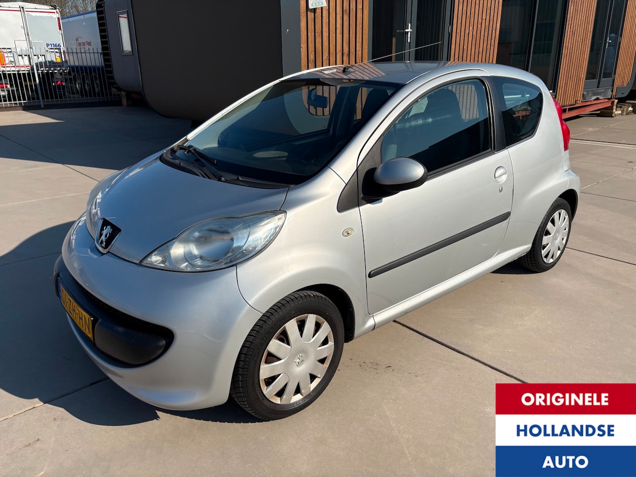 Peugeot 107 - 1.0-12V Airco Carplay Navi Bluetooth XXL Scherm - AutoWereld.nl