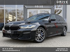 BMW 5-serie Touring - 530e xDrive High Ex. M-Sport |Pano|CoPilot|Integral Act. Steering HUD|Laser|