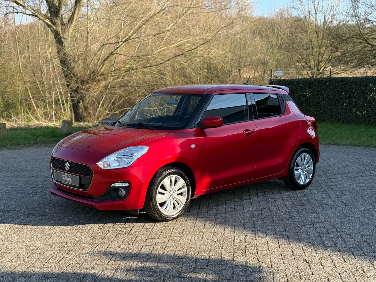 Suzuki Swift - 1.2 Select CAMERA I CRUISE I NAVI I ZEER MOOI I BLUETOOTH - AutoWereld.nl