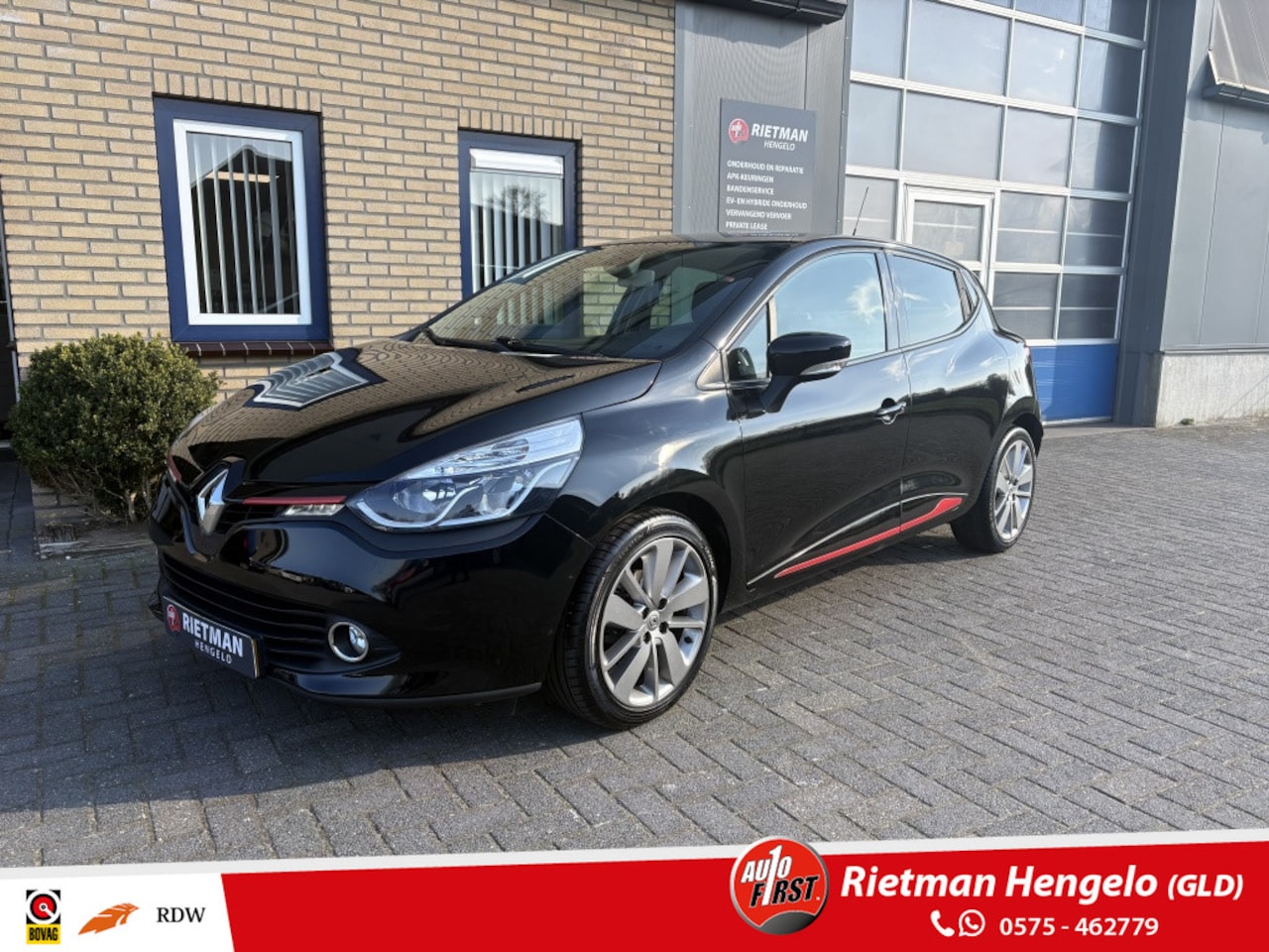 Renault Clio - 0.9 TCe Authentique STOELVERWRMNG-1E EIGEN-NAVI - AutoWereld.nl