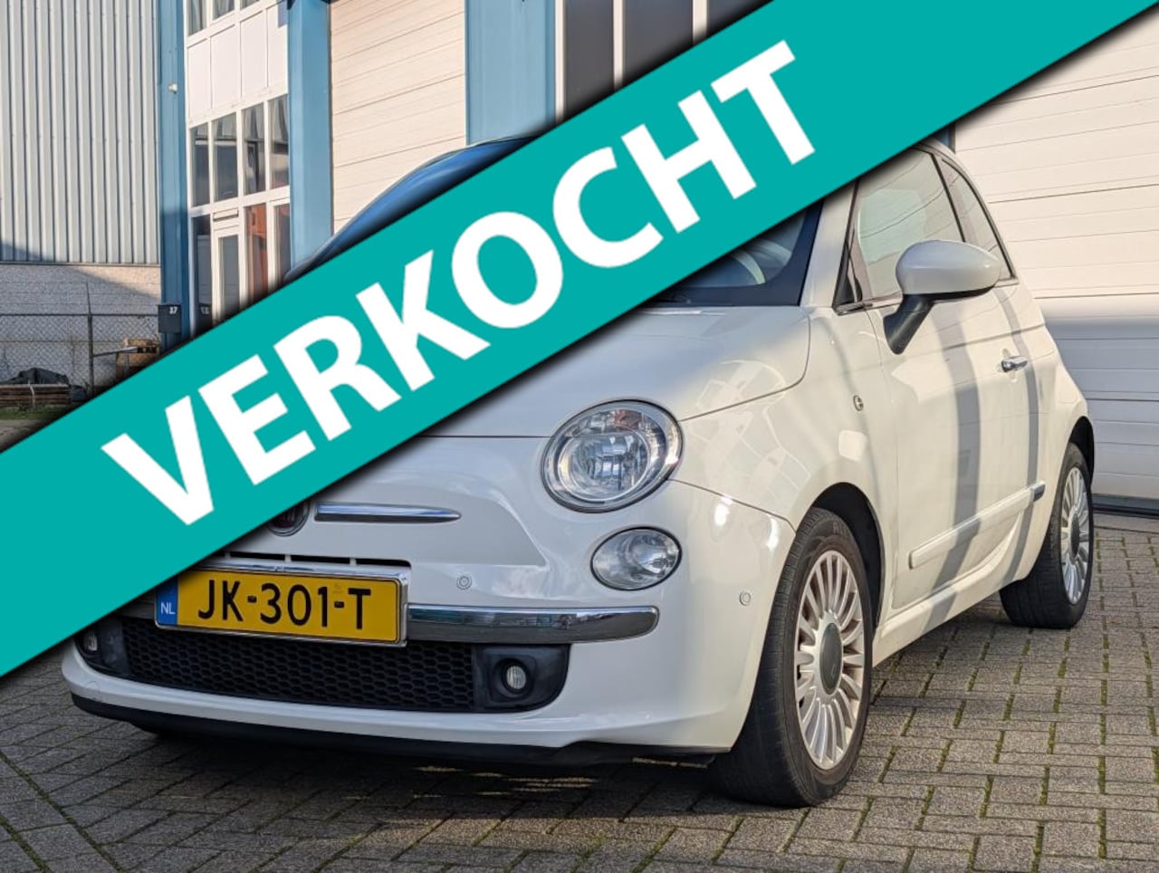 Fiat 500 - 1.2 Lounge Aut. Navi CarPlay Clima Pano Leer - AutoWereld.nl