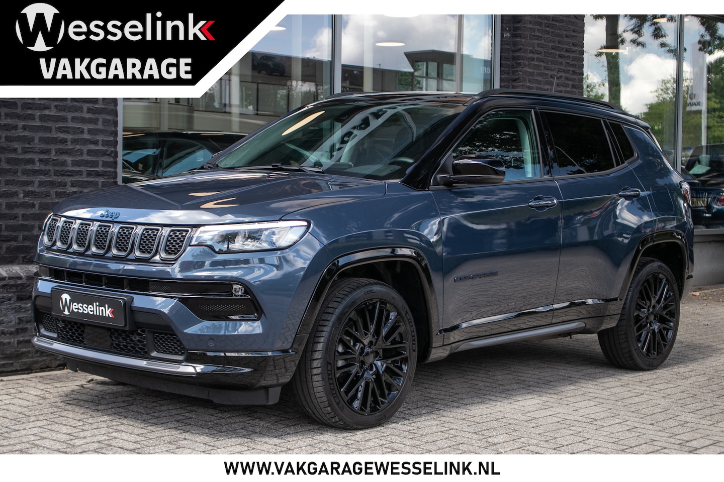 Jeep Compass - 4xe 240 Plug-in Hybrid Electric S | Pano dak | Leder | Premium Audio | - AutoWereld.nl