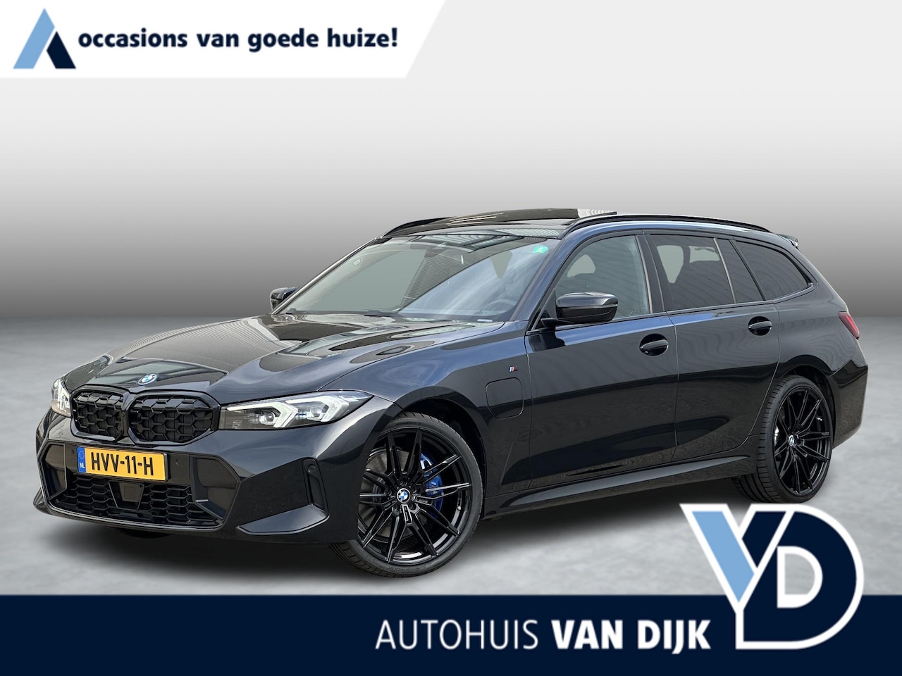 BMW 3-serie Touring - 330e M Pakket | Leder/Pano-Schuifdak/20-inch/Cruise Adaptief/H&K - AutoWereld.nl