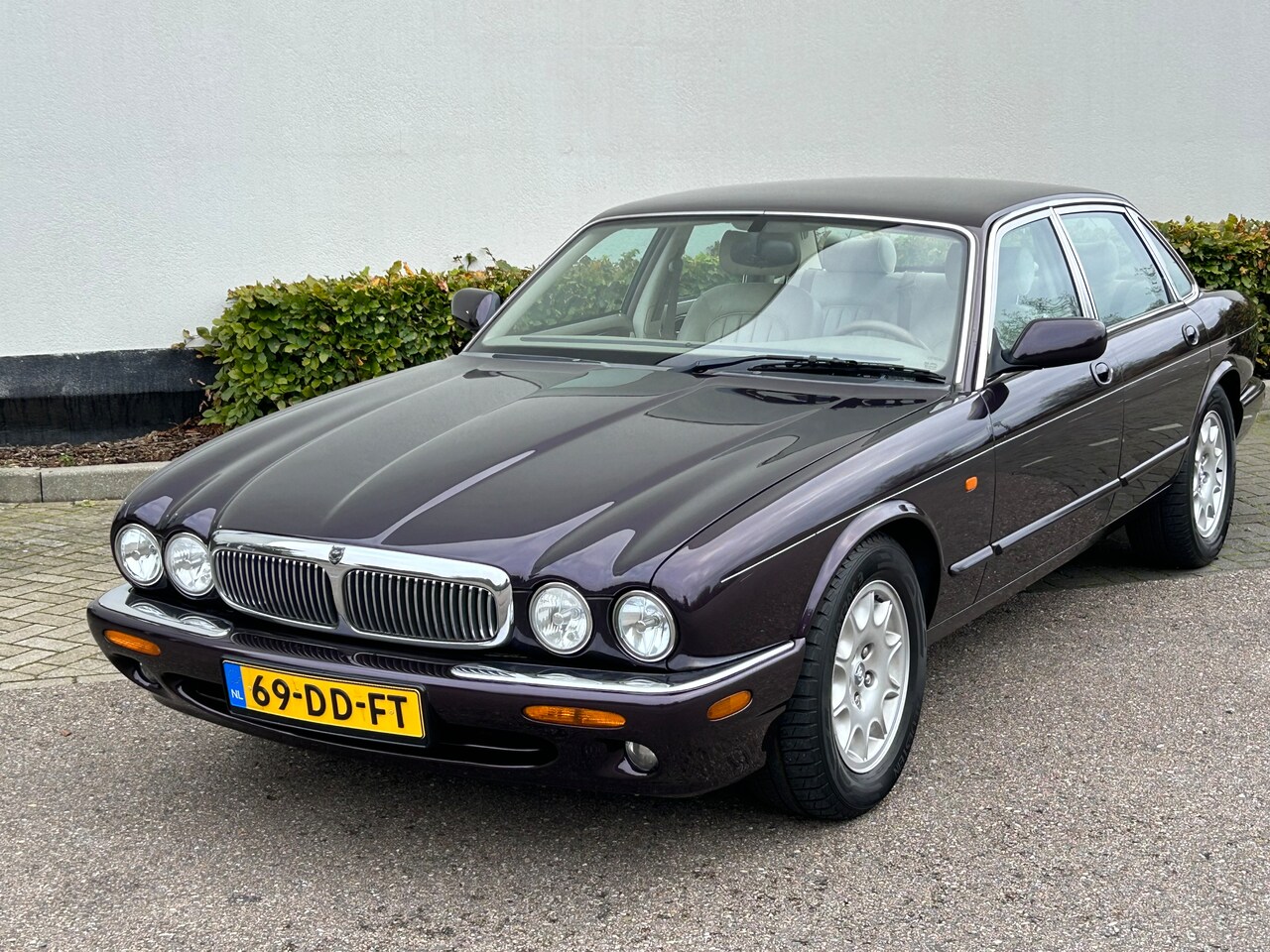 Jaguar Sovereign - 4.0 V8 Origineel Nederlands geleverd - AutoWereld.nl