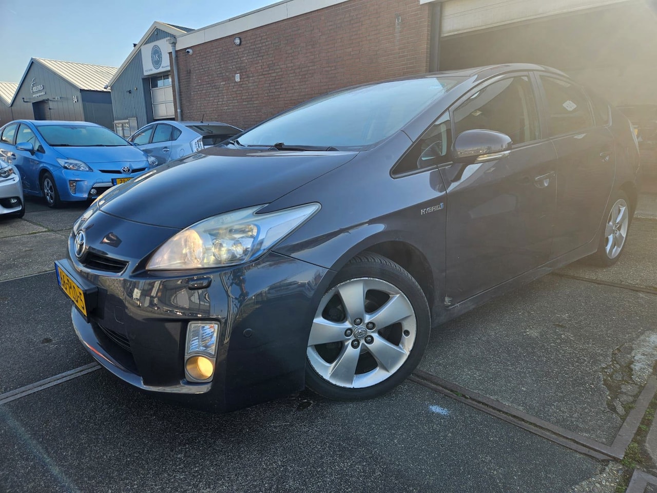 Toyota Prius - 1.8 Dynamic Business HANDEL-EXPORT - AutoWereld.nl