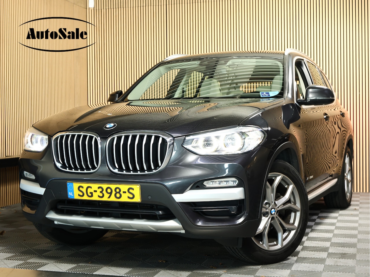 BMW X3 - xDrive20d Executive 19"lm PANO LEDER SPORT INT - AutoWereld.nl