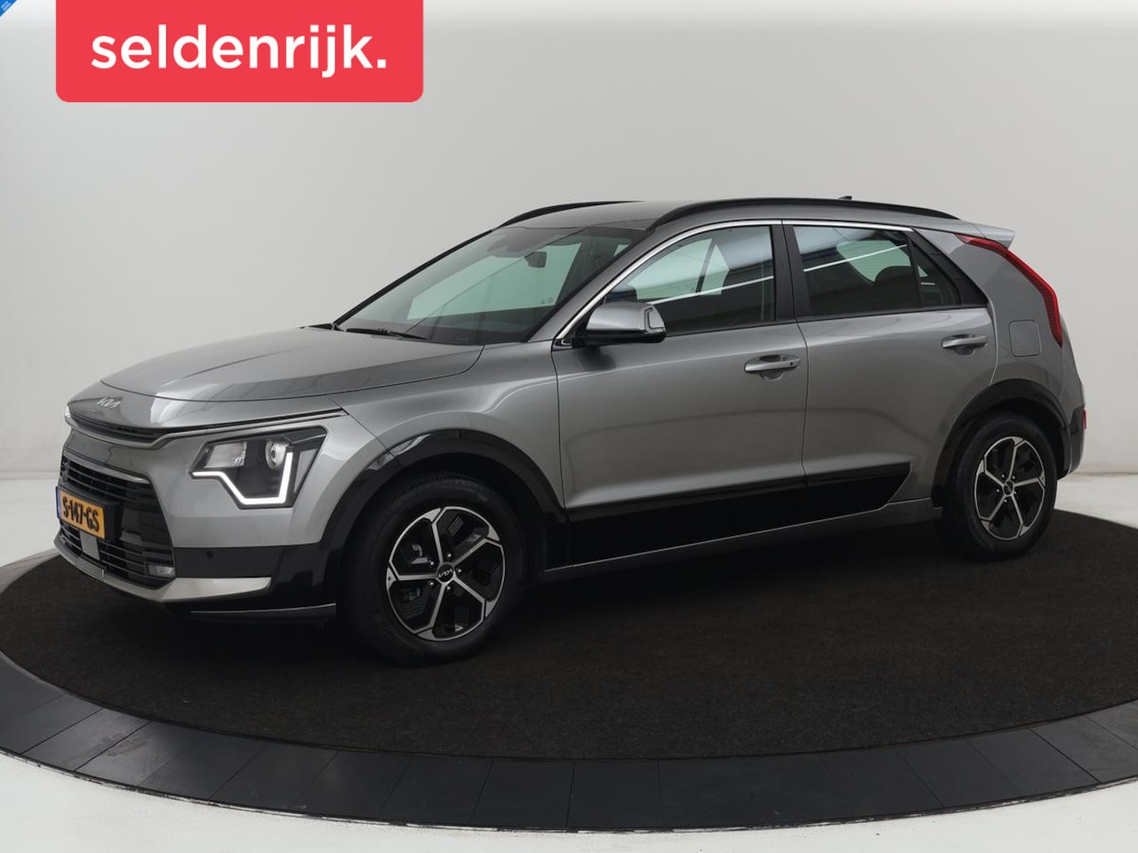 Kia Niro - 1.6 GDi Hybrid DynamicLine | Trekhaak | Adaptive cruise | Camera | Carplay | Half leder | - AutoWereld.nl