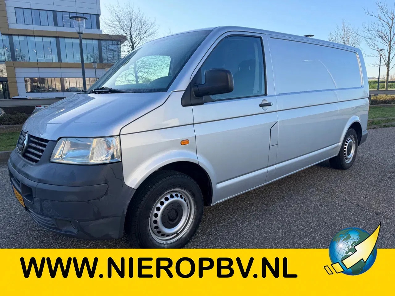 Volkswagen Transporter - 2.0 L2H1 CNG/BENZINE 170000KM - AutoWereld.nl