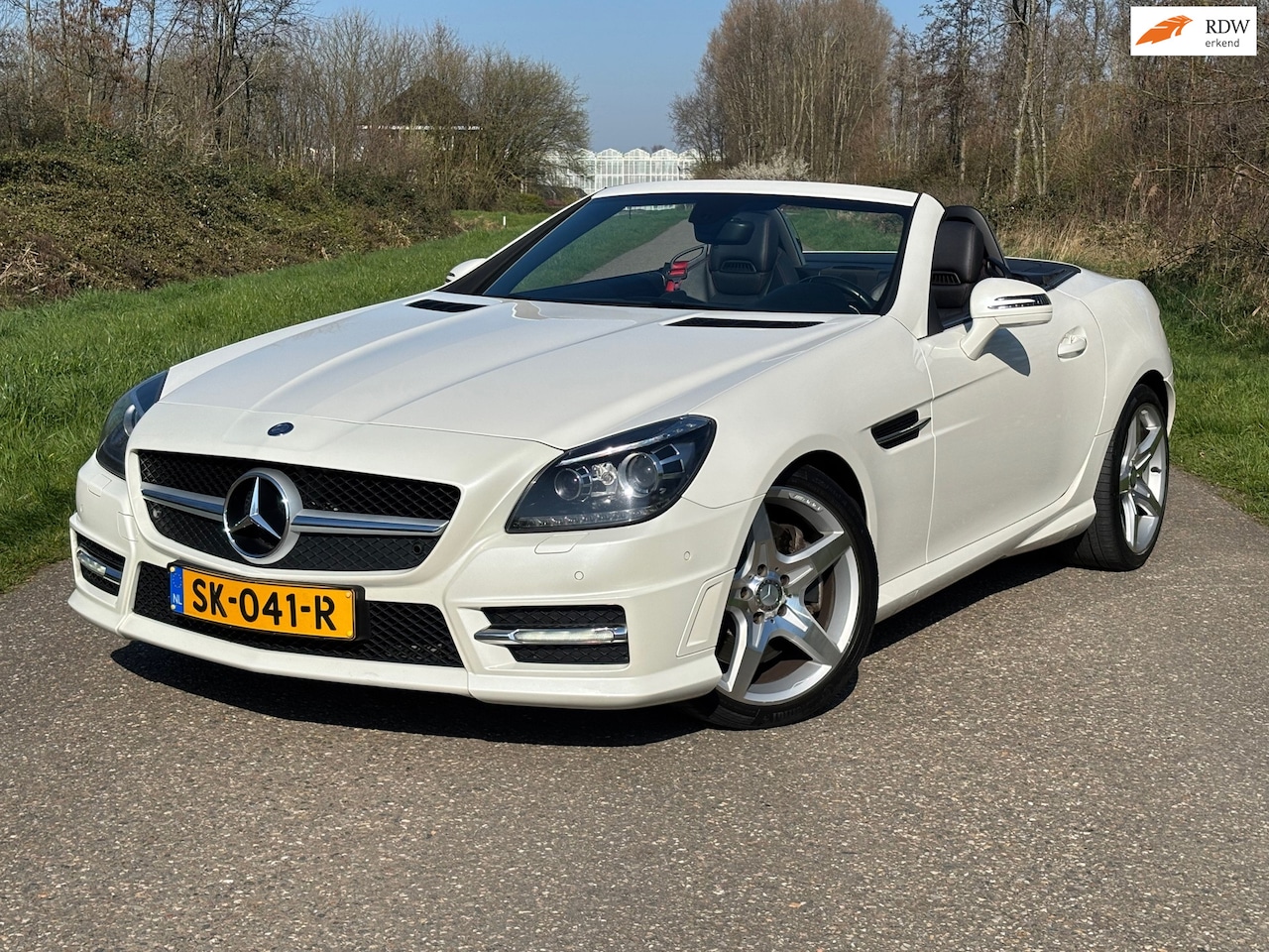 Mercedes-Benz SLK-klasse - 200 AMG Pakket/Panodak/Airscarf/Leder - AutoWereld.nl