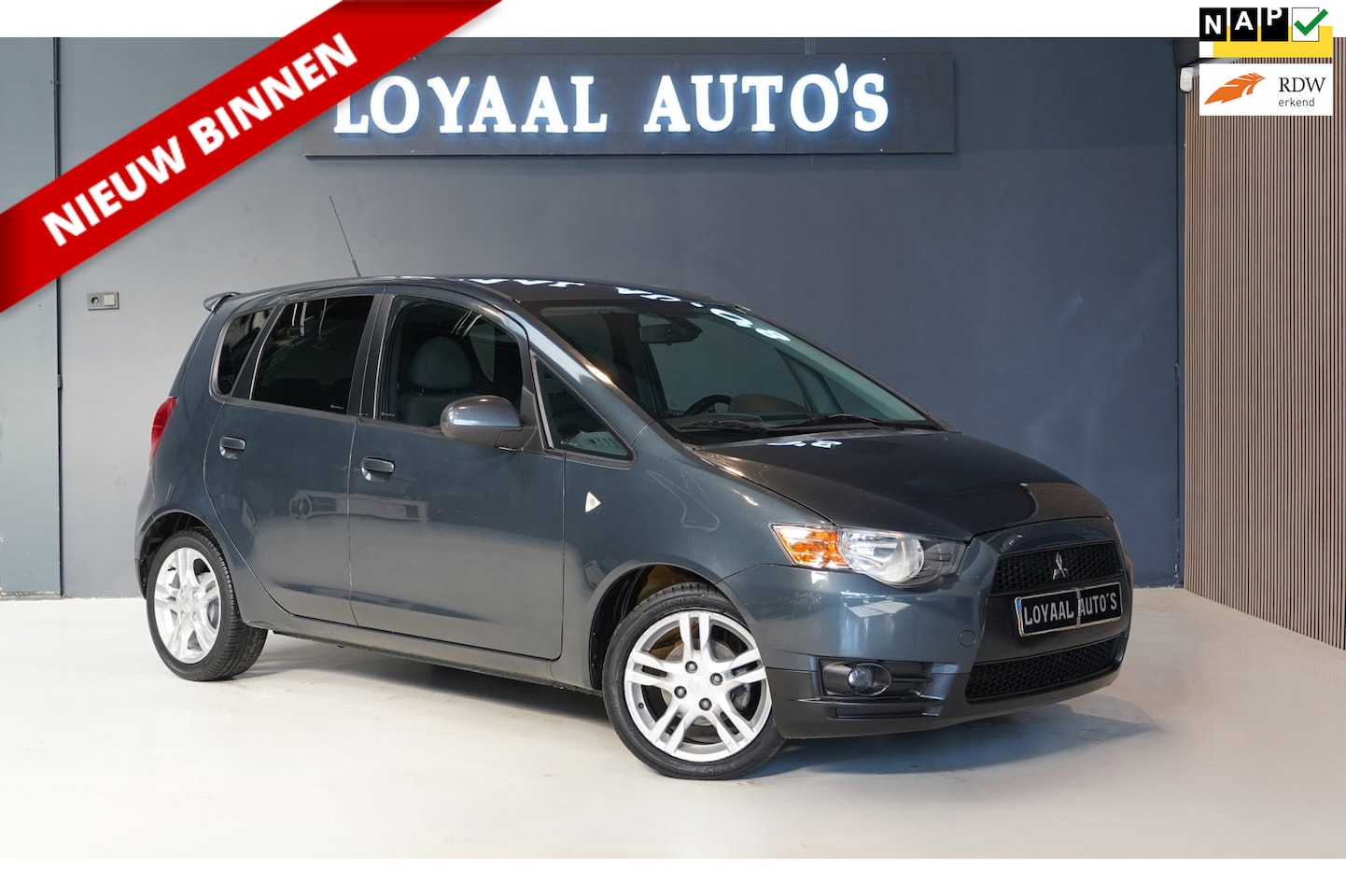 Mitsubishi Colt - 1.3 Intro Edition | AIRCO | ELEK.RAMEN | PDC | APK | NAP. - AutoWereld.nl