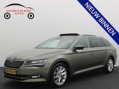 Skoda Superb Combi - 1.8 TSI Style Business AUTOMAAT / TREKHAAK / PANORAMADAK / STOELVERW / CARPLAY / CAMERA /