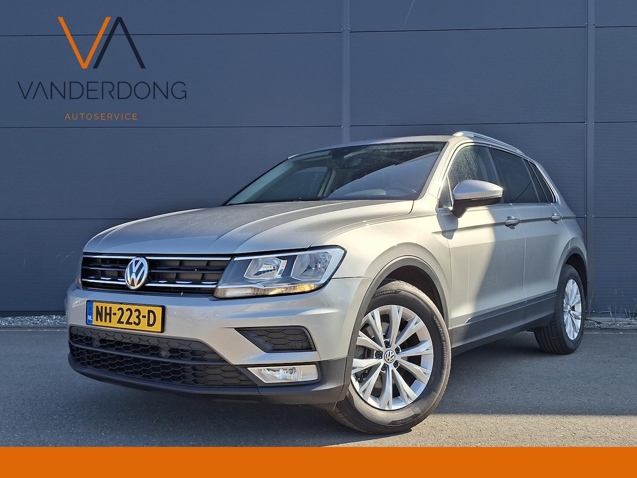 Volkswagen Tiguan - 1.4 TSI ACT | Pano | Active Cruise | Carplay - AutoWereld.nl