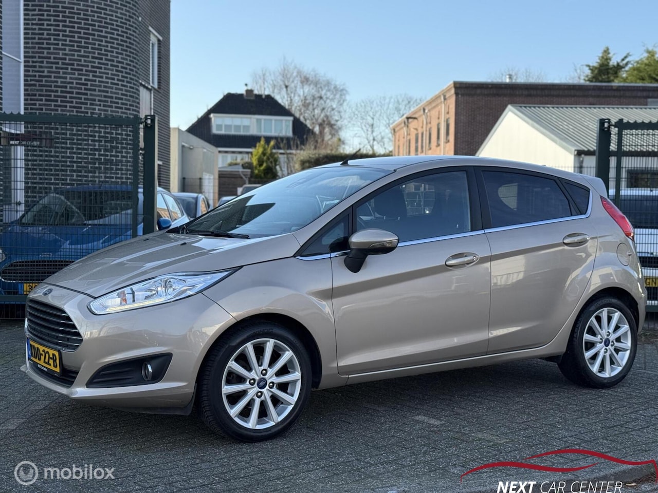 Ford Fiesta - 1.0 EcoBoost Titanium AUTOMAAT - AutoWereld.nl