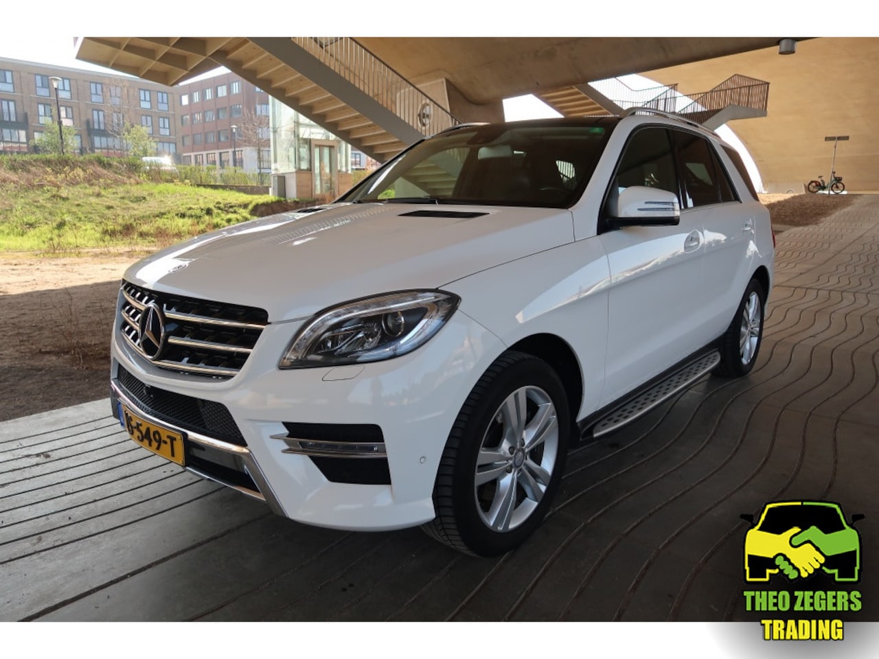 Mercedes-Benz M-klasse - 350 BlueTEC AMG uitvoering inclusief BTW en BPM - AutoWereld.nl