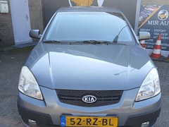 Kia Rio - 1.4 L