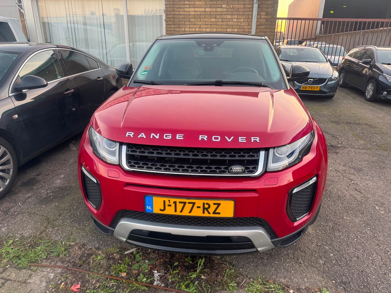 Land Rover Range Rover Evoque - 2.0 TD4 4WD AUTOMAAT KOPPAKKING LEK !!!!! - AutoWereld.nl