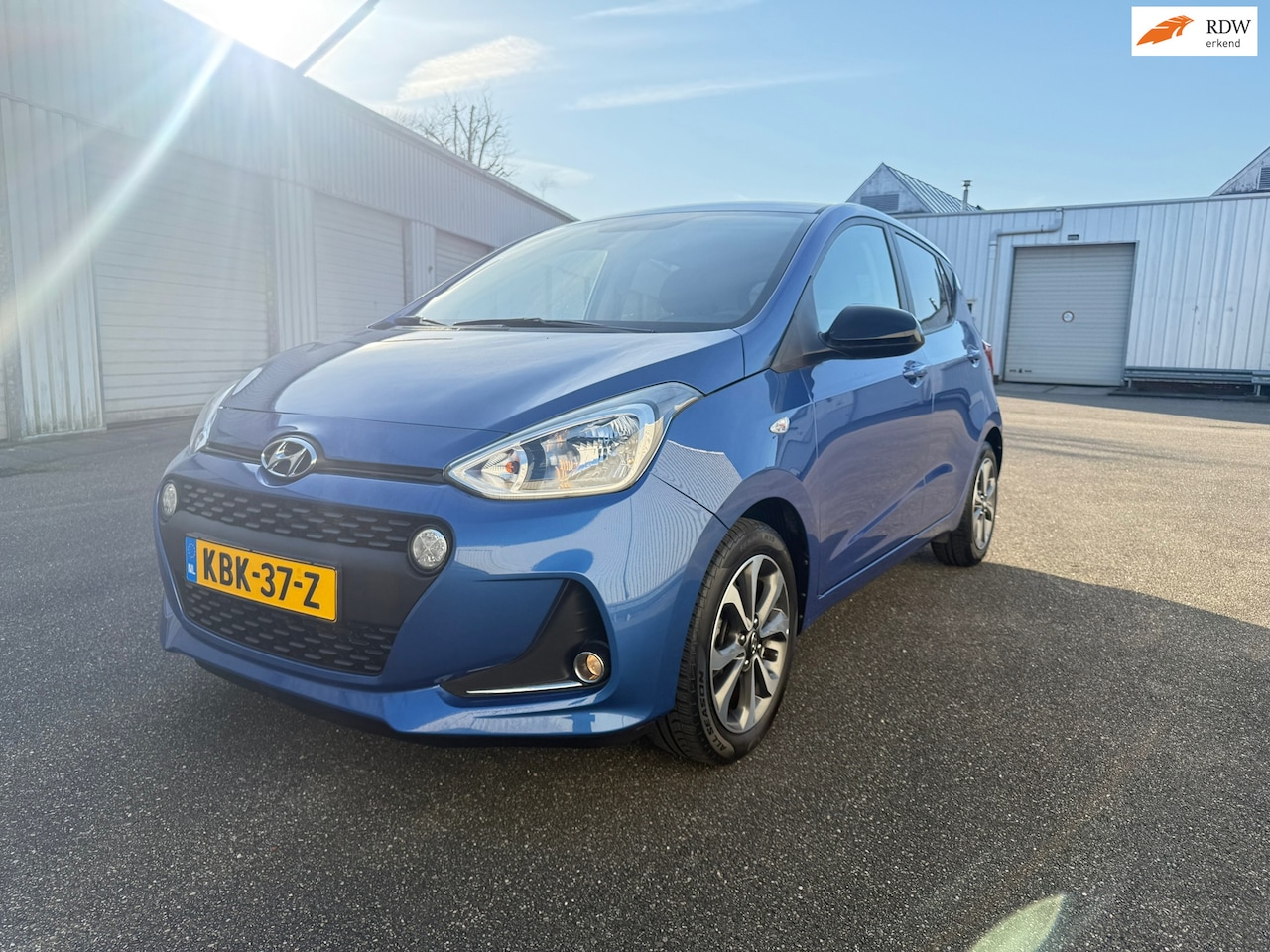 Hyundai i10 - YES! Automaat, airco, parkeersensoren - AutoWereld.nl