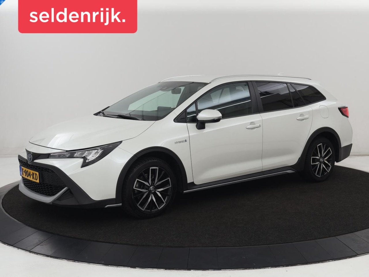 Toyota Corolla - 2.0 Hybrid Trek | Stoelverwarming | Adaptive cruise | Navigatie | Camera | Carplay | Keyle - AutoWereld.nl